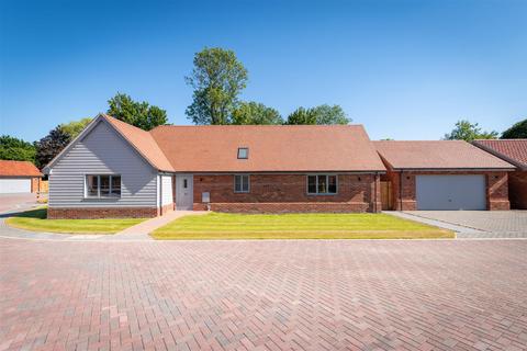 3 bedroom detached bungalow for sale, Jack Way, Stowmarket IP14