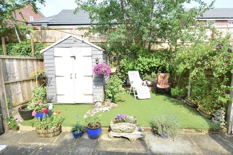 3 bedroom cottage for sale, Walmersley Old Road, Bury BL9