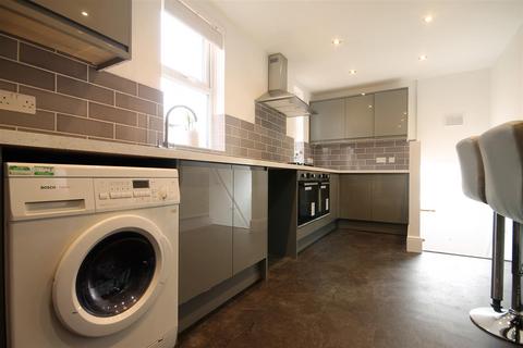 1 bedroom in a house share to rent, Bayswater Road, Jesmond