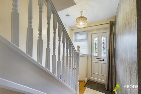 13 Oak Close, Uttoxeter, ST14 7PS