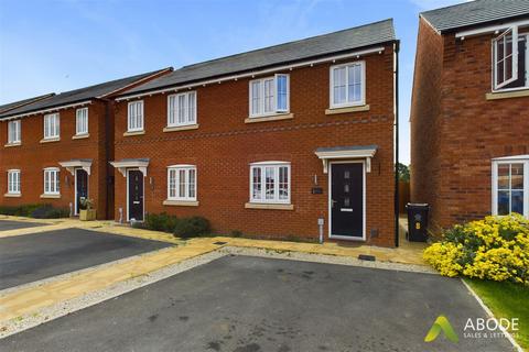 3 bedroom house for sale, Wren Close, Derbyshire DE65