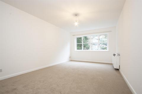 2 bedroom flat to rent, 70 Parkside, Wimbledon SW19