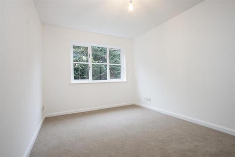 2 bedroom flat to rent, 70 Parkside, Wimbledon SW19