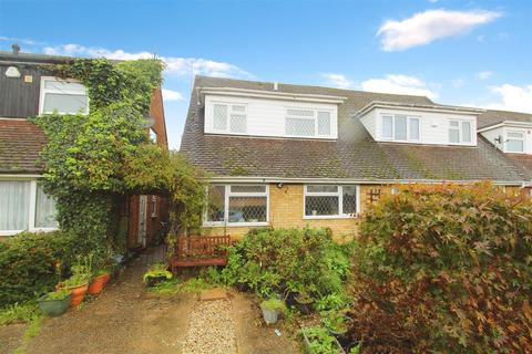 9 Berners Close, Slough, SL1 5QX