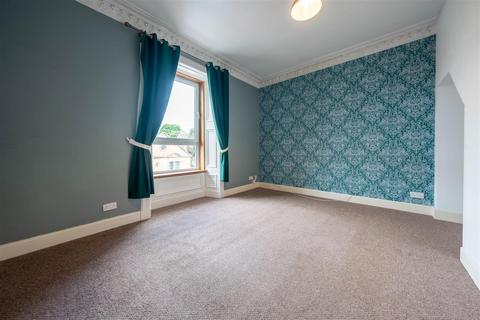 22e Abbot Street, PH2 0EE