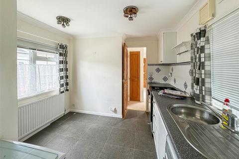 2 bedroom park home for sale, Fifield Road, Bray, Maidenhead