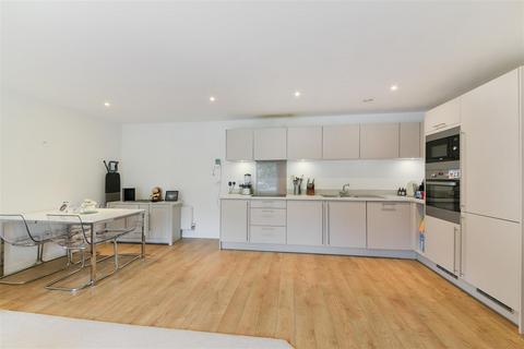 2 bedroom flat for sale, Hazelmere Marina, Waltham Abbey