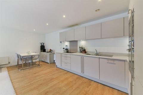 2 bedroom flat for sale, Hazelmere Marina, Waltham Abbey