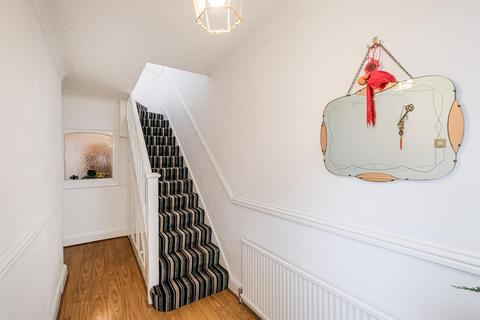 3 bedroom terraced house for sale, Hall Lane, Chingford