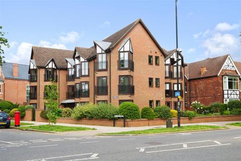 2 bedroom flat for sale, The Embankment, Bedford