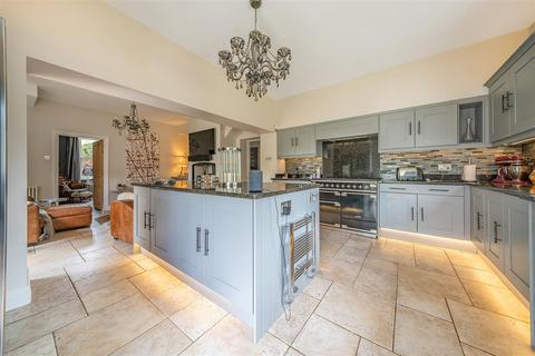 4 bedroom detached house for sale, Chapel Lane, Willington