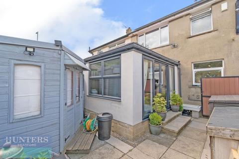 3 bedroom semi-detached house for sale, Littlefield Walk Wibsey, Bradford, West Yorkshire, BD6 1UU