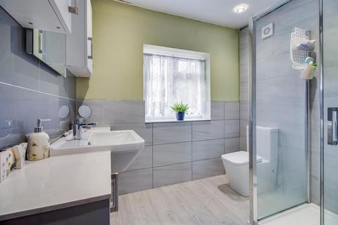Avondale Common Lane, East Ardsley, Wakefield, WF3 2EF
