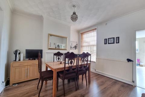 4 bedroom semi-detached house for sale, Mitcham Road, Ilford