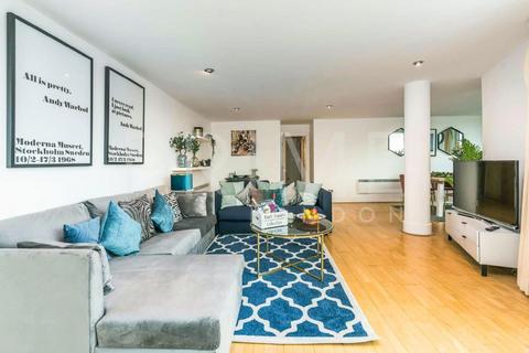 2 bedroom apartment for sale, Bridge House, St George Wharf, London