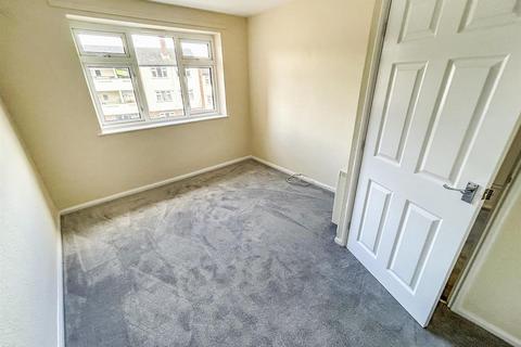 2 bedroom apartment for sale, Castlefields, Oswestry