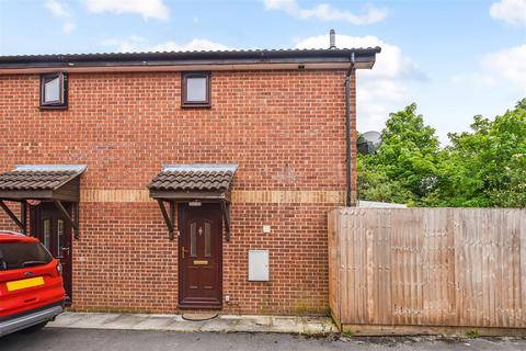 3 Albany Mews, Andover, SP10 3EZ