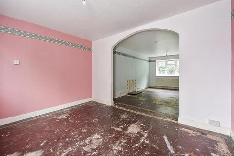 40 Apple Tree Grove, Andover, SP10 3RG