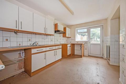 40 Apple Tree Grove, Andover, SP10 3RG