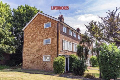 2 bedroom maisonette for sale, Shelley House, Crayford, Kent