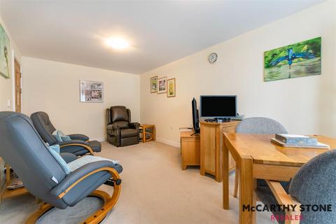 2 bedroom apartment for sale, Parkland Place, Shortmead Street, Biggleswade, Bedfordshire, SG18 0RE