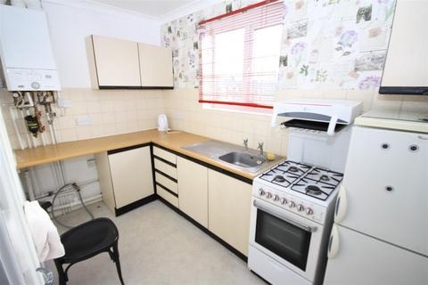 2 bedroom maisonette to rent, Tudor Road, Camp Hill, Nuneaton