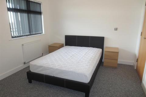 2 bedroom apartment to rent, Southpoint, 12 Lane End Road, Burnage