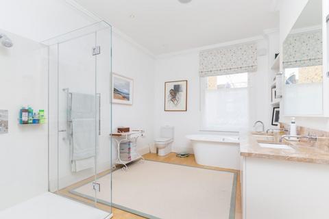 23 Melrose Gardens, London, W6 7RN