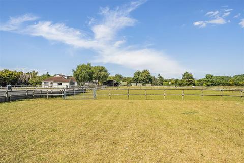 5 bedroom detached bungalow for sale, Fontley Road, Titchfield PO15