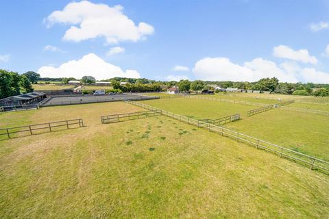 5 bedroom detached bungalow for sale, Fontley Road, Titchfield PO15