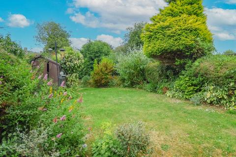 2 bedroom terraced house for sale, 3 Moat Crescent, Malvern, Worcestershire, WR14