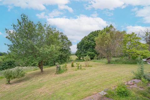 4 bedroom bungalow for sale, Church End, Hanley Castle, Worcester, WR8