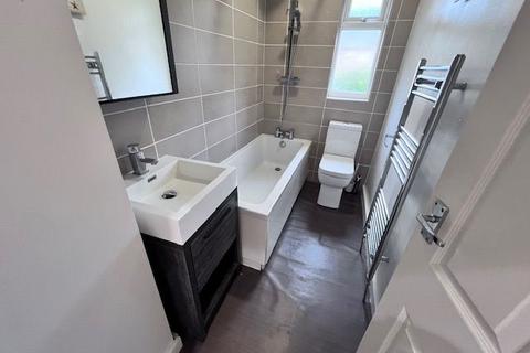 2 bedroom terraced house to rent, 95 Woodseats Road Woodseats Sheffield S8 0PH