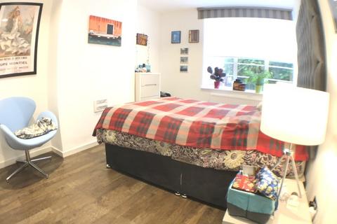 1 bedroom flat to rent, Odessa Street, London SE16