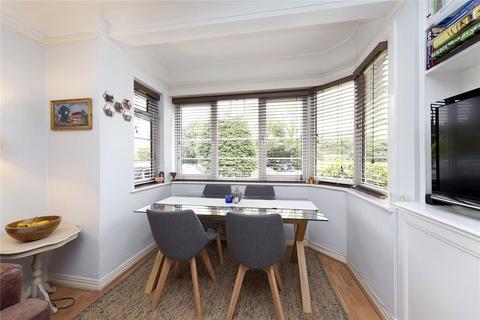 2 bedroom apartment for sale, Queens Keep, Park Road, East Twickenham, TW1