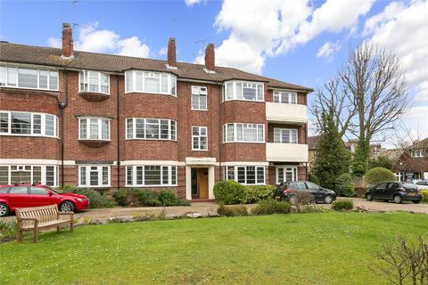 12 Queens Keep, Twickenham, TW1 2QA