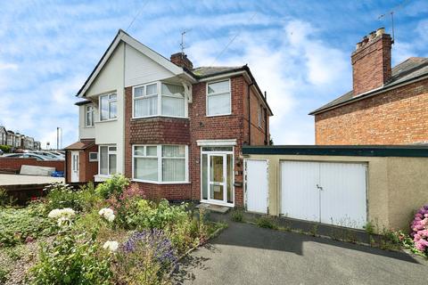 3 bedroom semi-detached house for sale, Broad Avenue, Leicester, Leicestershire