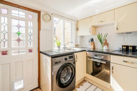 3 Booth Place, Eaton Bray, Dunstable, LU6 2DR