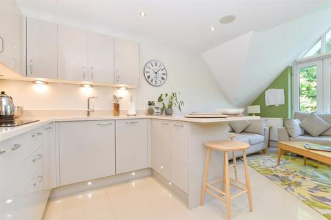 2 bedroom apartment for sale, Westhall Road, Warlingham, Surrey