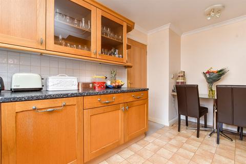 2 bedroom penthouse for sale, Pampisford Road, South Croydon, Surrey