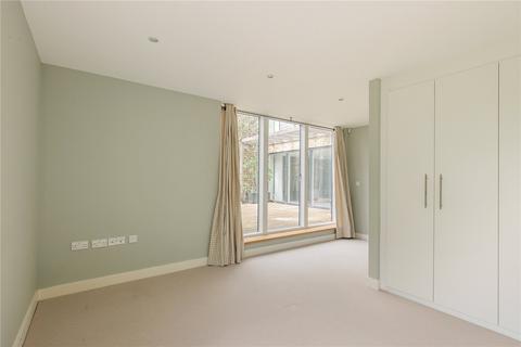 8 Aberdeen Square, Cambridge, CB2 8BZ