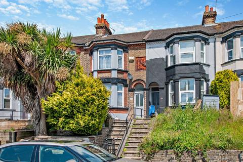 4 bedroom terraced house for sale, Buckland Avenue, Dover, CT16