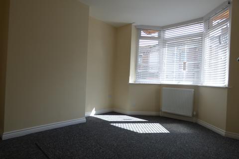 2 bedroom flat to rent, Hughes Street, Swindon, SN2