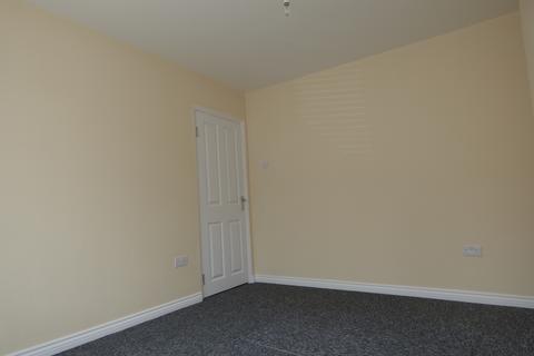 2 bedroom flat to rent, Hughes Street, Swindon, SN2