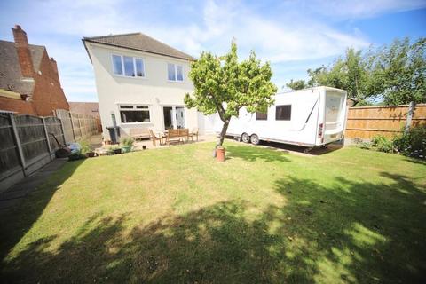 5 bedroom detached house for sale, Fetherston Road, Stanford-Le-Hope