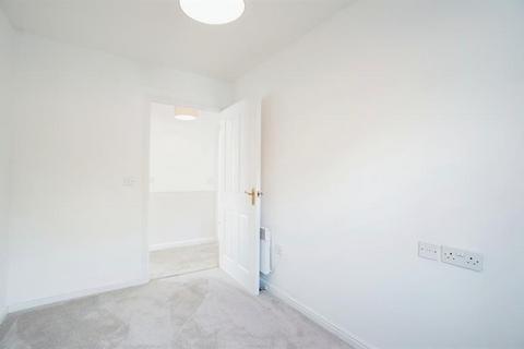 2 bedroom flat for sale, Coniston Avenue, Purfleet