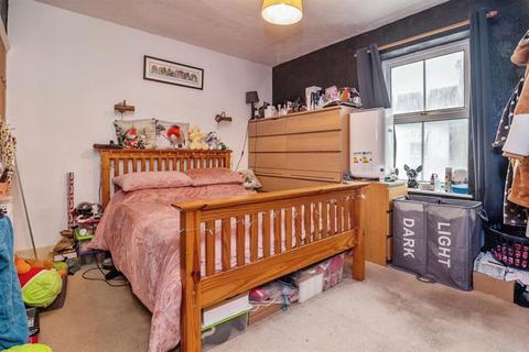 2 bedroom terraced house for sale, William Street, Grays