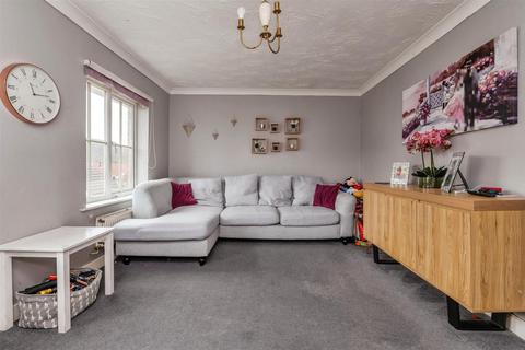 2 bedroom apartment for sale, Plymouth Road, Chafford Hundred, Grays