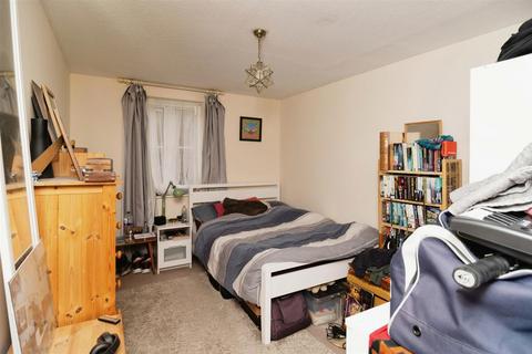 2 bedroom apartment for sale, Timber Court, Grays