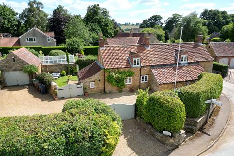 3 bedroom detached house for sale, Denton Lane, Harston, Grantham